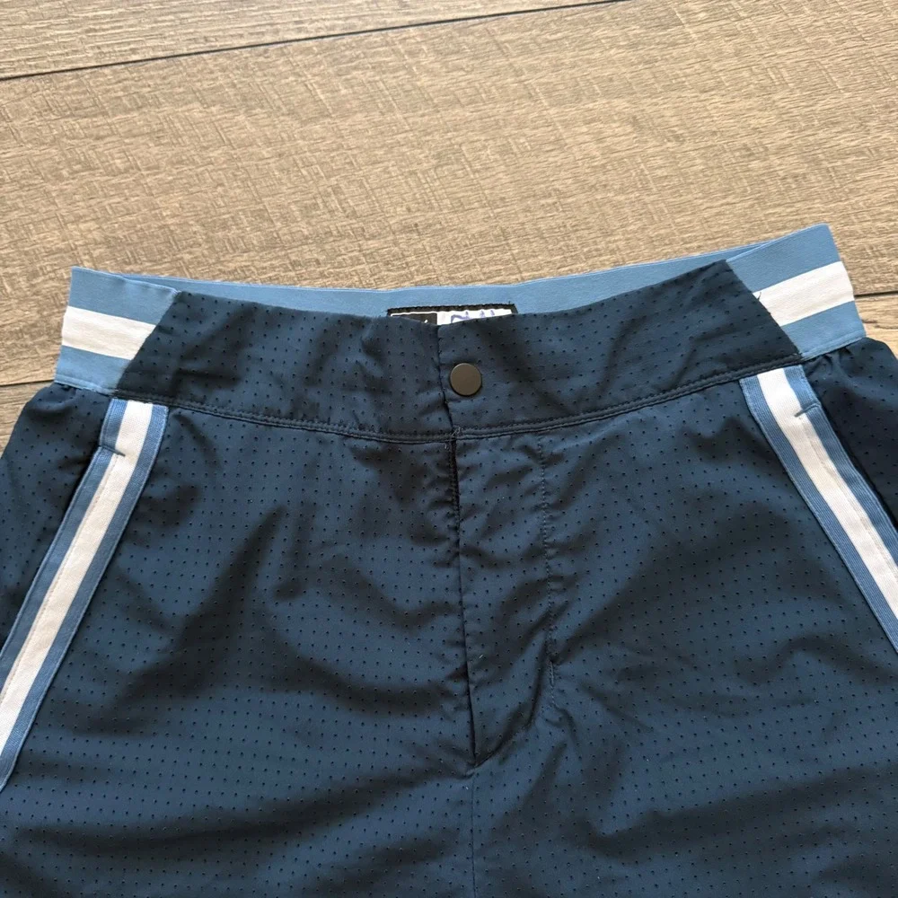 Nike Golf Club Dri-FIT Mesh Shorts Navy Blue Striped Loose Fit Basketball Mens S